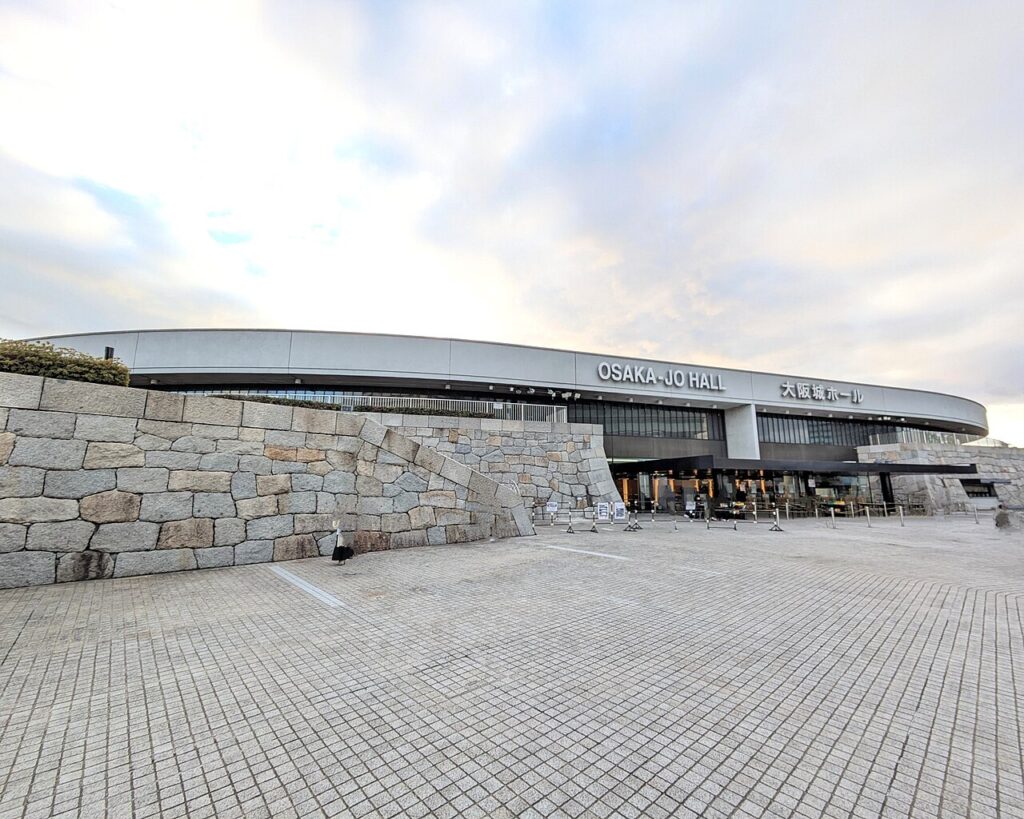 Osaka-jo Hall: exterior view (2025)