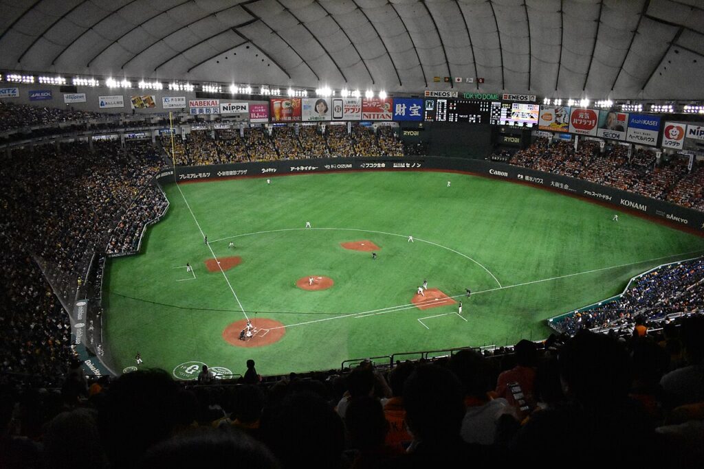 Tokyo Dome: interior view (2019)
