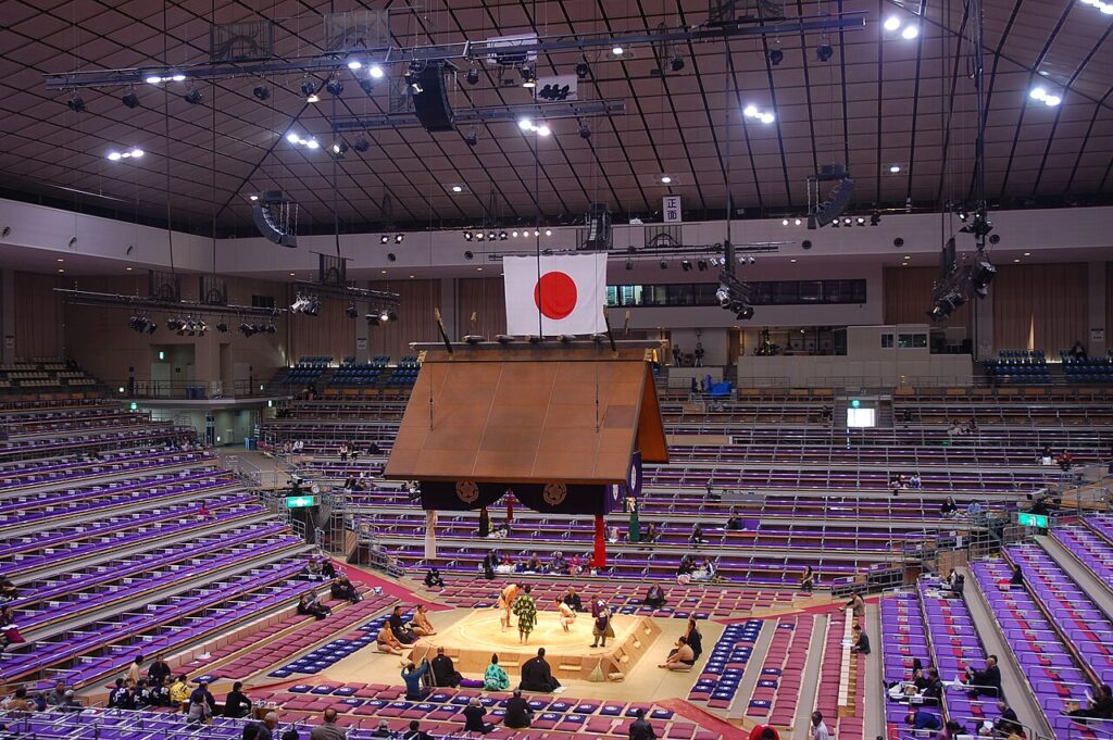 Fukuoka Kokusai Center: interior view (2009)