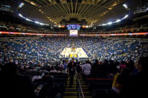 Oakland Arena: interior view (2007)