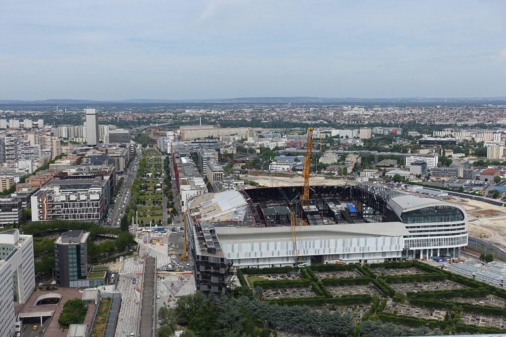 Paris La Défense Arena: exterior view (2017)